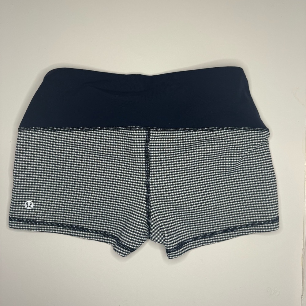 Lululemon navy blue & white checkered shorts